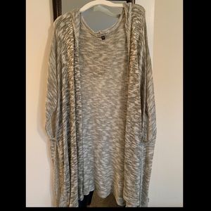 Poncho cardigan